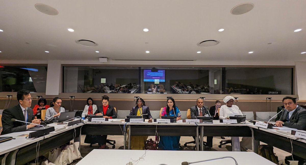 Addressing a side event organized by 🇳🇵, 🇧🇩 & 🇲🇾 with @UNESCAP, @UNFPA & @ARROW_Women, Hon @upendrayadavjee, DPM/Minister @mohpnep highlighted continued efforts being made by Nepal for full realization of ICPD POA & Asia Pacific Ministerial Declaration on Population & Development