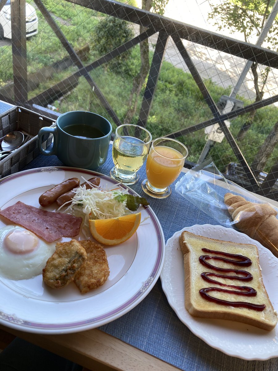 おはようございます☀️
食べ過ぎる心配のない朝食も好きです✨️

行き当たりばっ旅すぎて
清津峡チケットが取れなかったので
他へ伺ってみようと思います😊