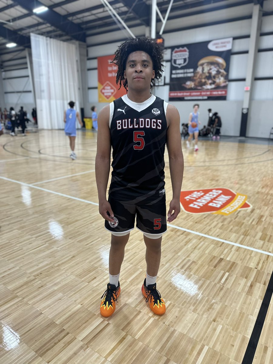 One of the Class of 2028 top players in the country by way of Chicago will be playing 16u in Kansas City this weekend. Roosevelt Thomas will be playing with the Chi Town Bulldogs 16u. 6’3 guard…. @PeterLashNXT @JustinMatcham @kyleunruh @PRO16League @NxtProHoops