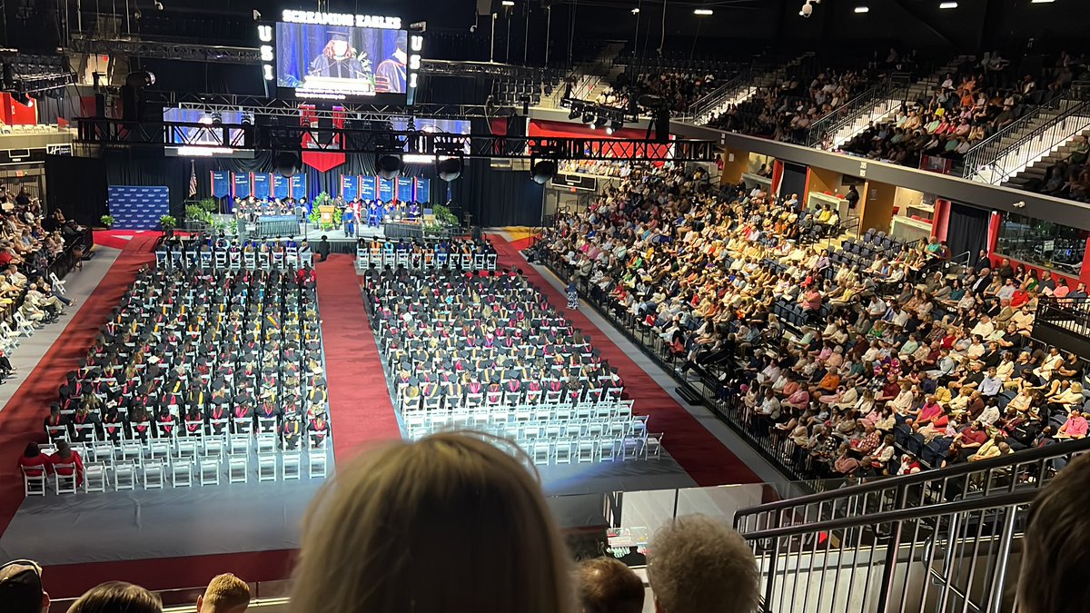 Any burners/stools at usi rn? #shitswack