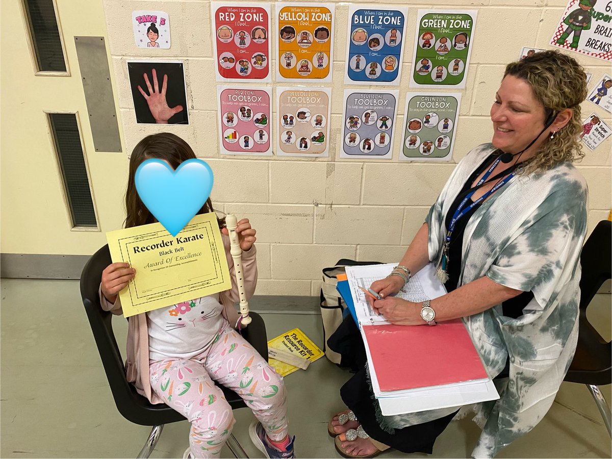 MrsThomas905's tweet photo. We take music seriously! Students learn, practice and then strive to earn their Recorder Black Belt! https://t.co/IDbmPQaGDB
