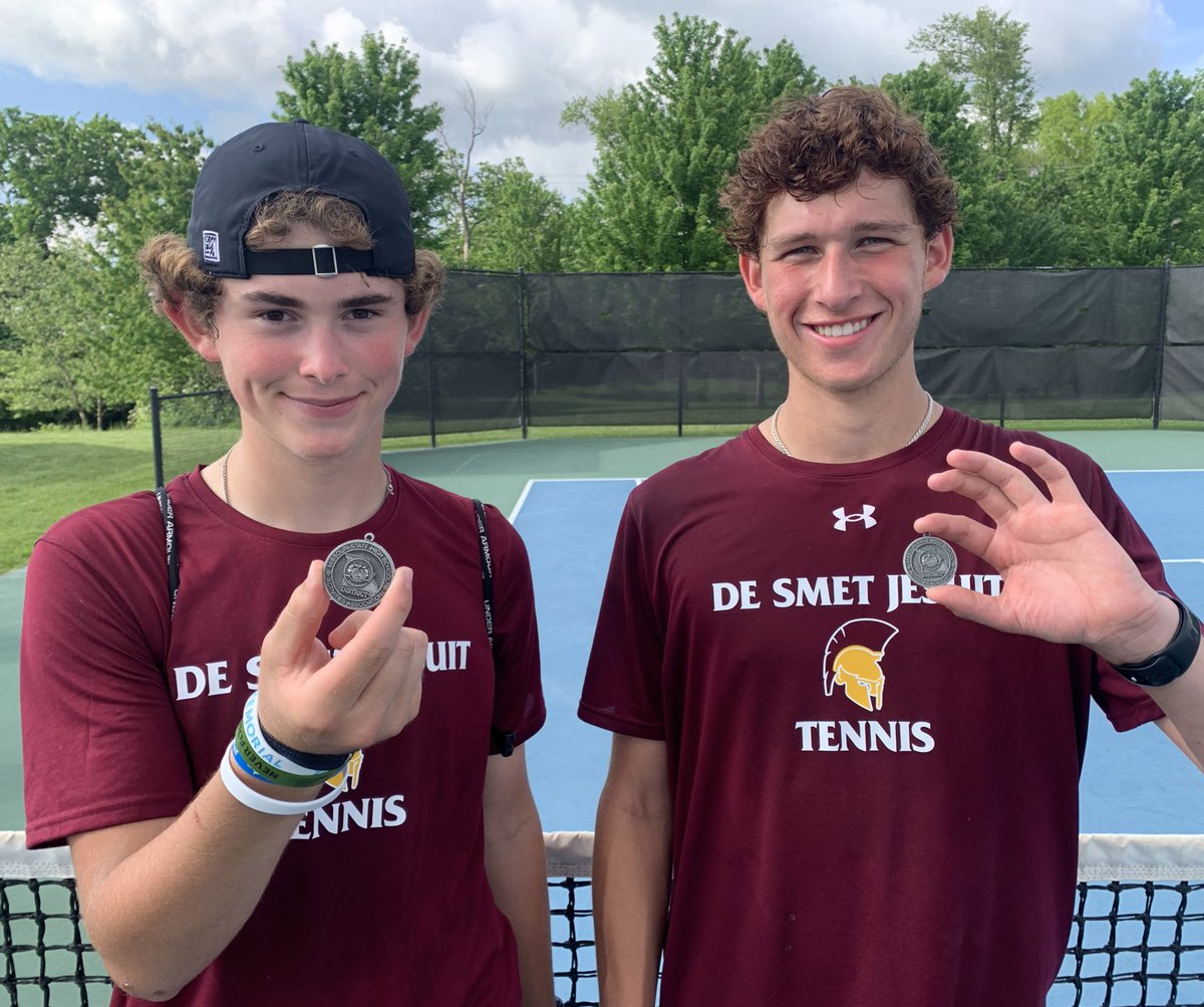 DeSmetTennis's tweet photo. O’Leary&amp;Gaertner win their semifinal to secure a trip to the State Tournament! They finish second in the district. Congratulations, gentlemen! Let’s go!
@DeSmetJesuitHS 
@DeSmet_ADBarker https://t.co/AHnR8GHSUj