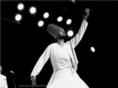 لا تؤذ قلباً رق لك يوماً ...
فلحظات الود ...
لها عليك ألف حق وحق ...

#جلال_الدين_الرومي