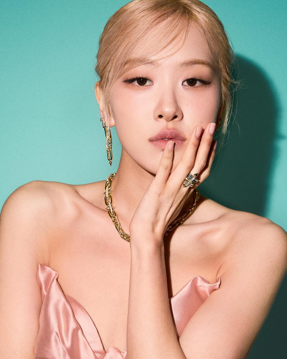 240504 Tiffany & Co. update with ROSÉ #ROSÉ #로제 instagram.com/p/C6hcKtkJIXV/…