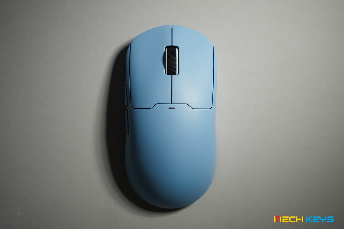 mechkeysStore's tweet photo. MCHOSE A5 Ultra comes up in an astonishingly beautiful Blue color. Along with a new color, we also get Omron Micro-movement switches on this powerful 8K Gaming Mice😎😎

https://t.co/Nf5EIpNLNT

#MCHOSE #A5Ultra #GamingMice #Mouse #MechKeys #PCPeripherals #Gadgets https://t.co/GQAv4pzPKu