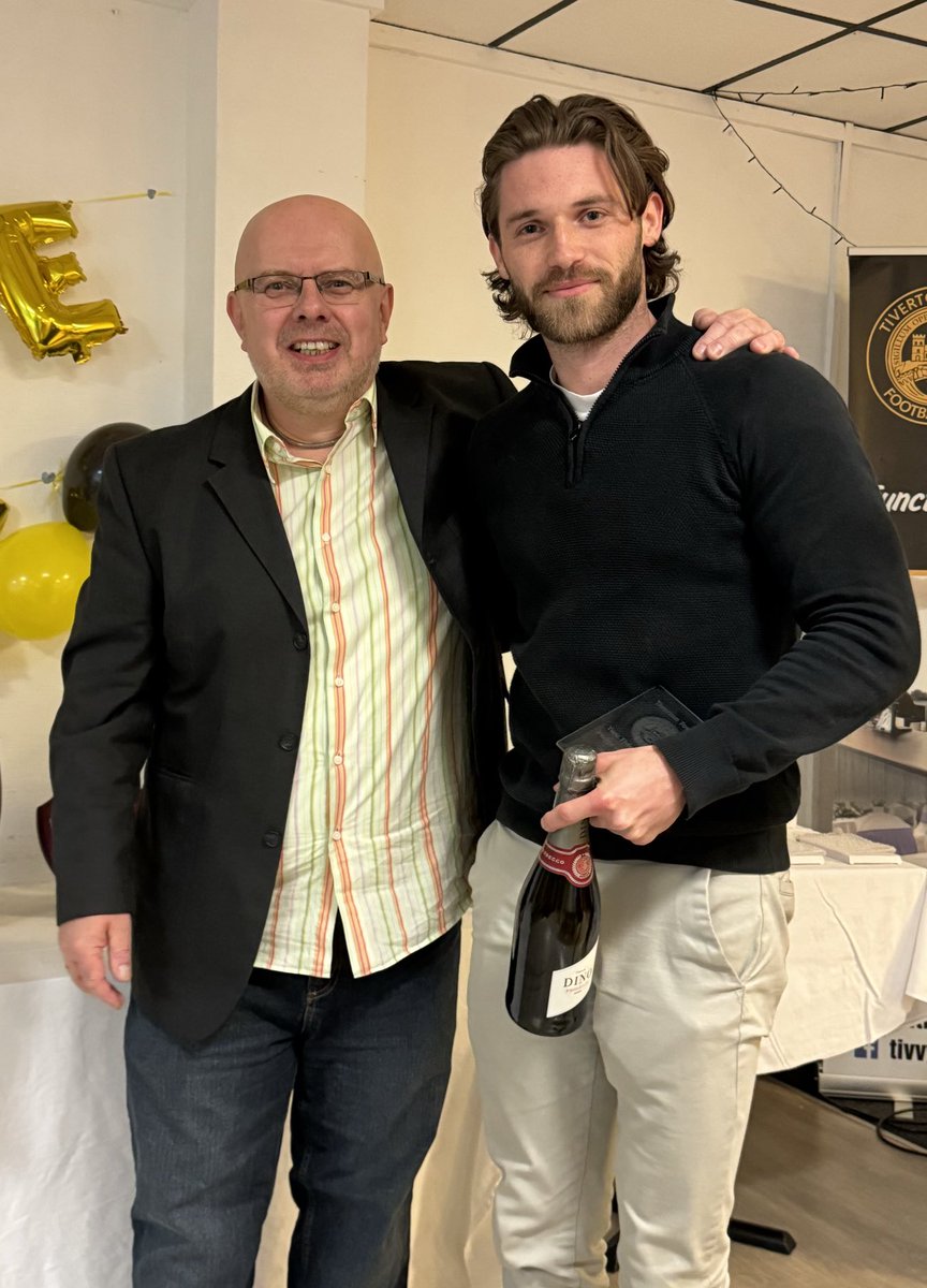 ⁦<a href="/tivertontownfc/">Tiverton Town FC</a>⁩  player of the month for March AND April voted by the fans ⁦<a href="/jooeeparker/">Joe Parker</a>⁩  congratulations Joe 💛⚽️💛