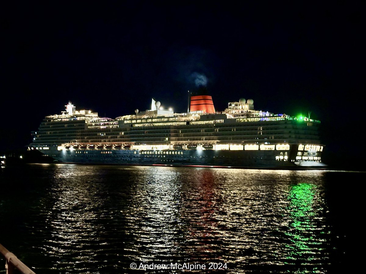 Bon Voyage… @cunardline #Queenanne sets sail on her maiden voyage this evening.
#cunardline #Southampton #fireworks #sailaway #cruise #cruisenews