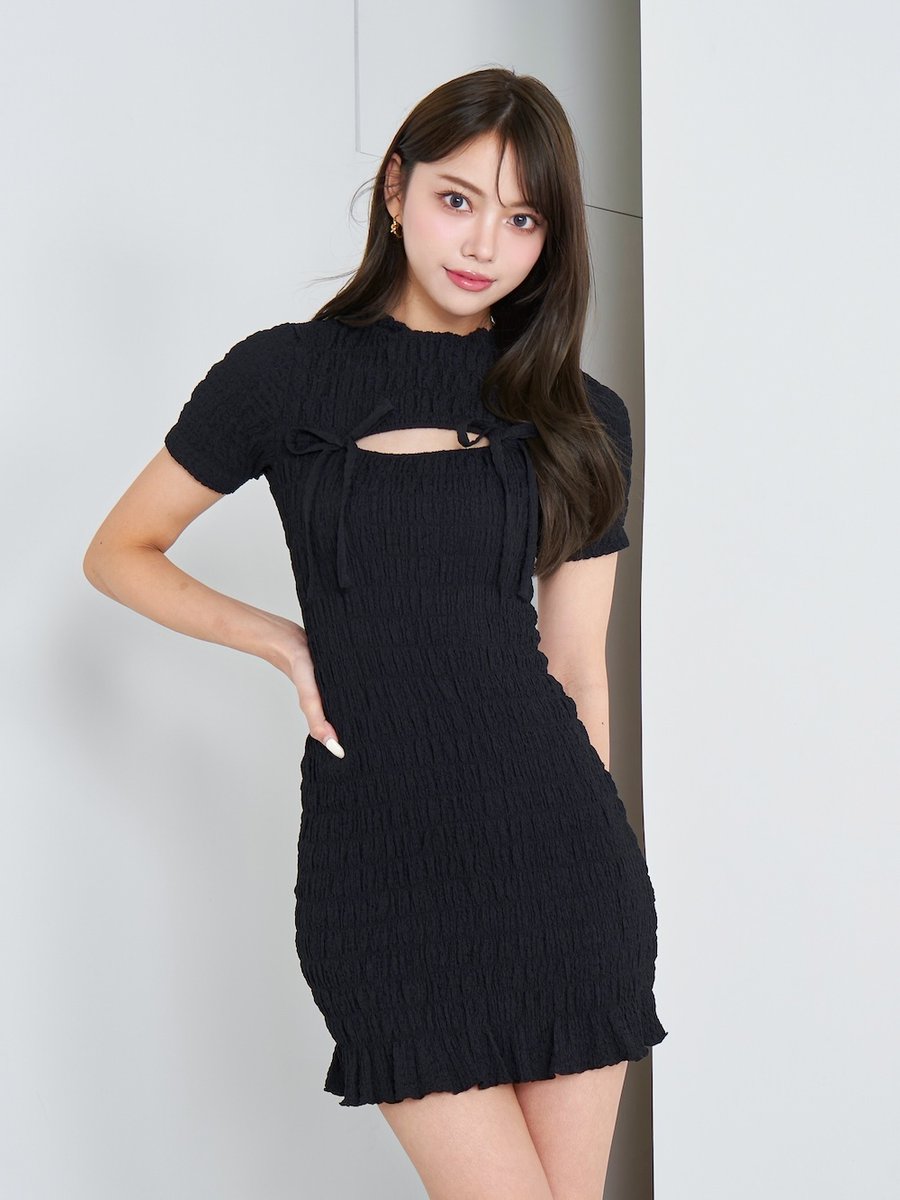 Darich_official's tweet photo. 【coming soon】

リボンシャーリングミニワンピース
(IVO/PNK/BLK）
size FREE/F-L
¥11,000（税抜価格¥10,000、税¥1,000）

今年っぽさ溢れる表面感のある素材が魅力的な愛嬌たっぷりのミニワンピース♡

-発売日-
web:5/8(水)21:00~
店舗:5/9(木)

▼Darich web store▼
https://t.co/Opi1Eh1c6Z https://t.co/ohgl4KRHiM