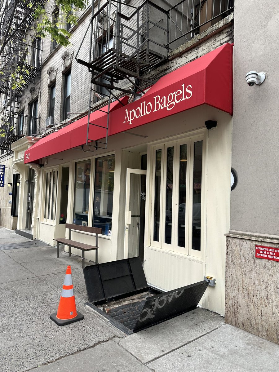 **Day 18 of my New York City Bagel Tour...** Today's stop: **Apollo Bagels** on 10th St. in the Village. 🥯 **Bagel of the Day:** Everything bagel with scallion cream cheese. **Highlights:** - **Perfect Crunch:** The bagel featured a crispy crust with a satisfying snap, making…