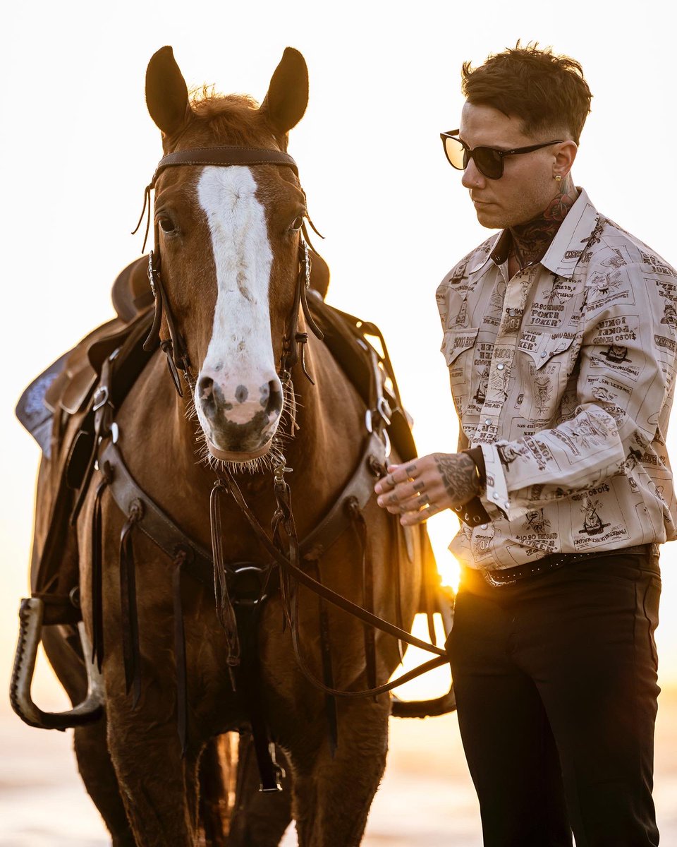 CarterWinter's tweet image. Faster Than A QuickDraw, Lasso Me Up And Pull Me In! 

Thank You for listening to “Like An Outlaw” 🤠🎶