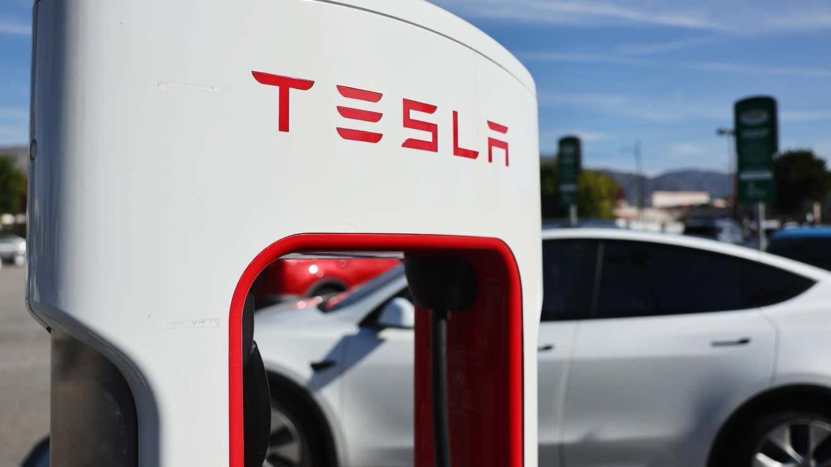 Elon Musk Laid Off Supercharger Team After Taking $17 Million in Federal Charging Grants buff.ly/3JFXz1Z

#Tesla #EVcharging.