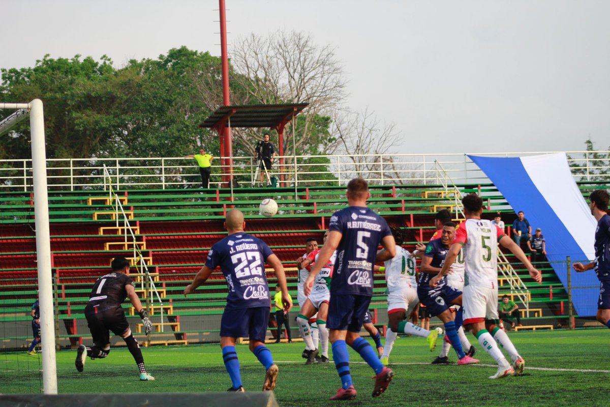 Carchin14's tweet photo. Los goles en los últimos minutos fueron el gran pecado de Grecia desde el inicio del torneo. 
En 9 partidos recibió 11 goles en los últimos 15 minutos.
 Las panteras tendrán su campaña número 20 en Liga de Ascenso.

#grecia #descenso #fútbol https://t.co/yhe4HqqLuG