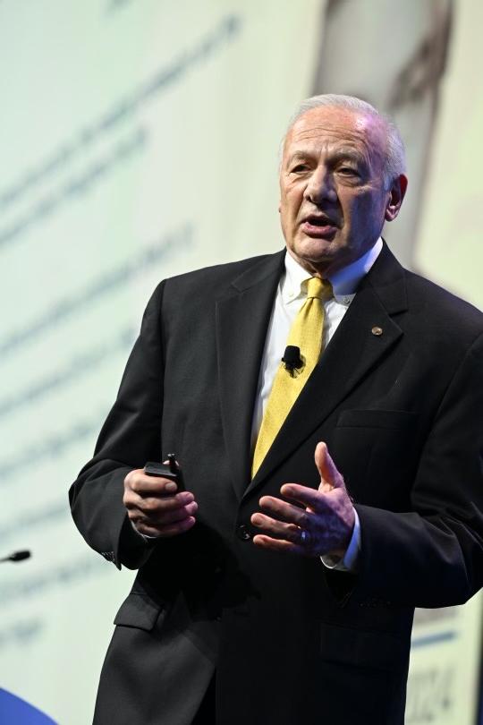 'Trustworthiness and Altruism are at the core of the medical profession. Patients place implicit trust in us to achieve their healthcare goals.' - Thomas J. Nasca, MD, during his Charles L. Plante Lecture at #AANS2024 Opening Session #WhatMatters2Me