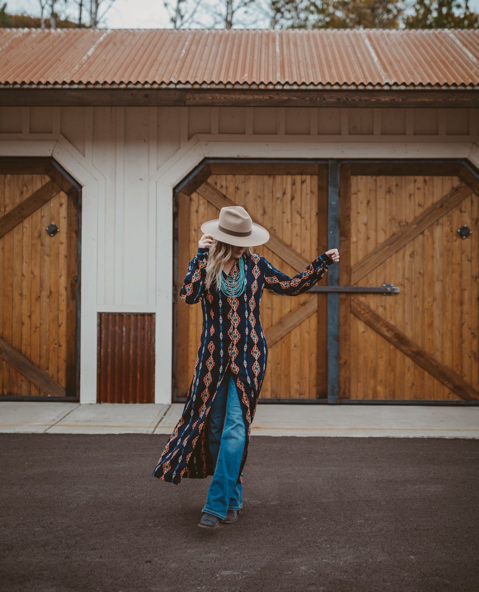 Groovin' into the weekend!

Shop new arrivals for weekend 'fits at l8r.it/4NbO

•
•
•

#ranching #ranchlife #westernwear #westernstore #westernlifestyle #travelalberta #longlivecowboys #longlivecowgirls