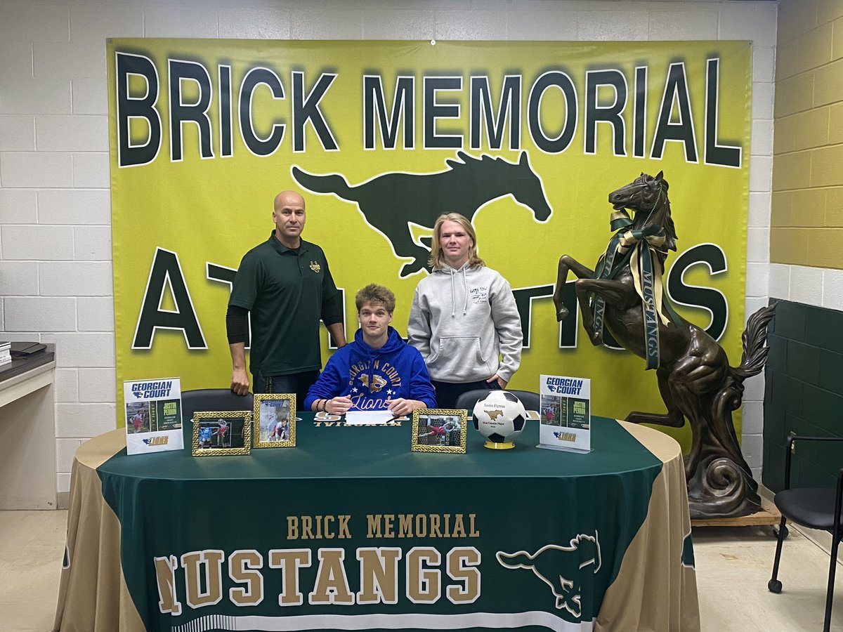 Congratulations to JUSTIN PERRIN for his commitment to @GCULions @menssoccerGCU to continue his Education and Soccer career!! @BrickMemorialHS @BMBoysSoccer @Brick_K12
