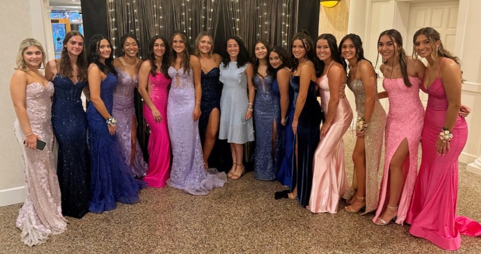Michael Fox (@thscoachfox) on Twitter photo THS Class of 2025 taking over the <a href="/TheVenusdeMilo/">Venus de Milo</a> for their junior prom. Can only choose one word to describe the <a href="/THSFHockey/">THS Field Hockey</a> team?! SPECTACULAR!! Have a night, ladies!! π―ππ <a href="/thstvstudio/">THS TV Studio</a> @tauntonhstigers <a href="/ThsWebmaster/">THSAthletics</a> THS Class of 2025 taking over the <a href="/TheVenusdeMilo/">Venus de Milo</a> for their junior prom. Can only choose one word to describe the <a href="/THSFHockey/">THS Field Hockey</a> team?! SPECTACULAR!! Have a night, ladies!! π―ππ <a href="/thstvstudio/">THS TV Studio</a> @tauntonhstigers <a href="/ThsWebmaster/">THSAthletics</a>