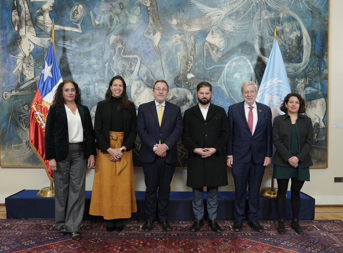 El Programa de las Naciones Unidas para el Desarrollo (@PNUD) genera un tremendo aporte a nuestro país que se manifiesta en las históricas publicaciones del informe de Desarrollo Humano en Chile. Es un honor haber recibido hoy a su administrador @ASteiner y a los altos mandos de…