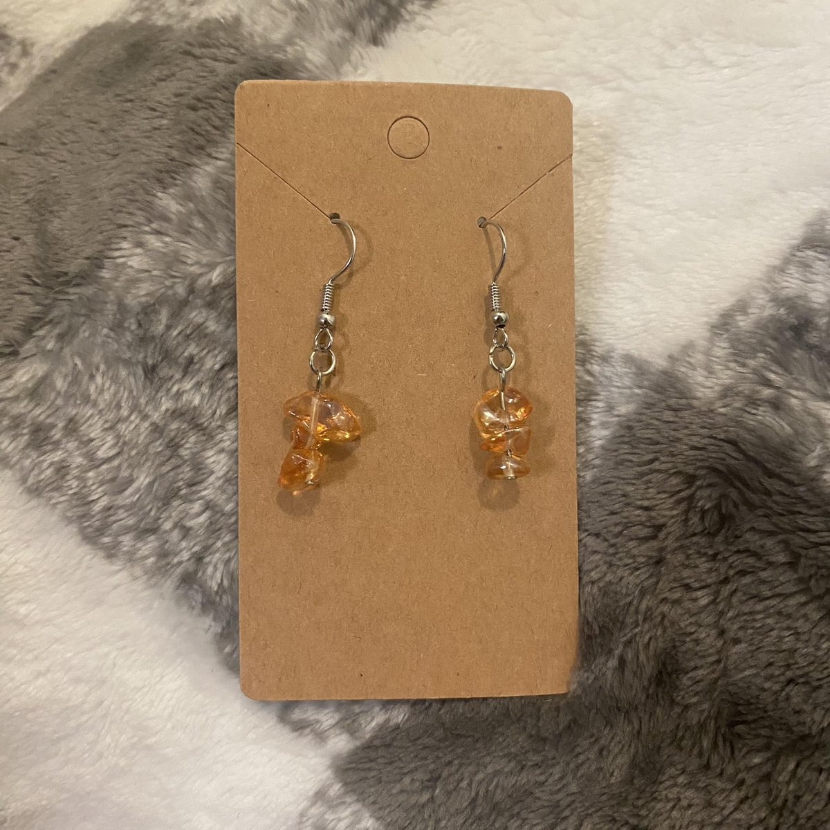 Orange Faux Stone Stacked Dangle Earrings

aldesignsbyashley.etsy.com

#etsyshop #etsyseller #etsyhandmade #etsy #handmade #handmadejewelry #handmadeearrings #earrings #handmadeearringsforsale #earringstyle #etsygifts #etsysellersofinstagram #jewelry #jewelrydesign