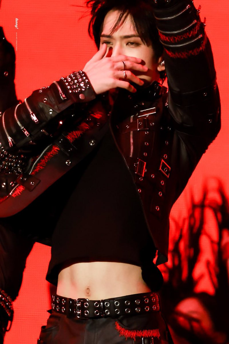Legendary Kpop Abs ♂️ tweet media