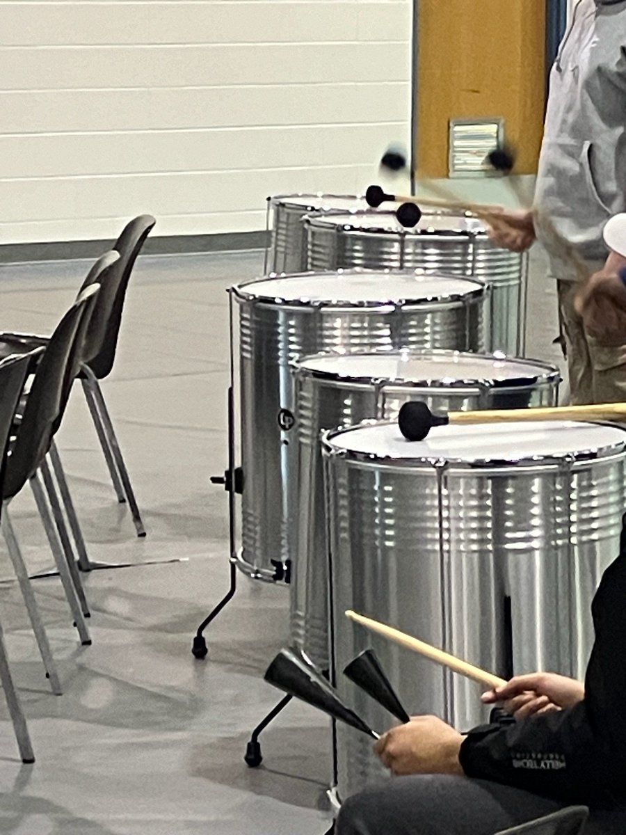 Resonate tweet media