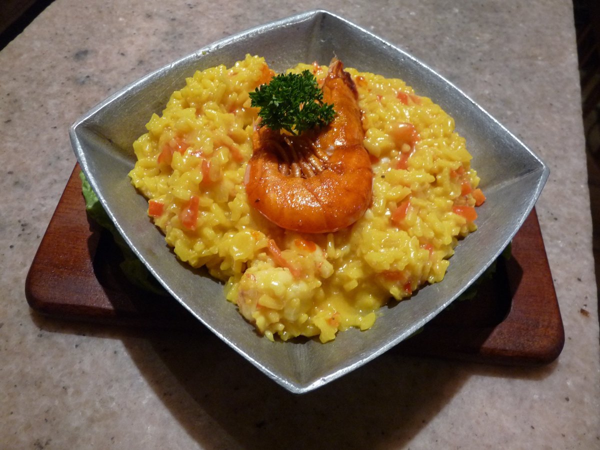 wynearts's tweet photo. DEL VALLE IBERLUCEA 2909      
4241-6819  
#Hoy 
#risotto de #gambas     
Ademas Carta  
#strudel de chivito      
#cordero horneado  
#cazuela de lomo  
#matambre de #cerdo 
#pescados 
#pastas de #Italia 
#cocina #gourmet    
En el mejor #restaurante de #Lanus https://t.co/kcGvKeoecx