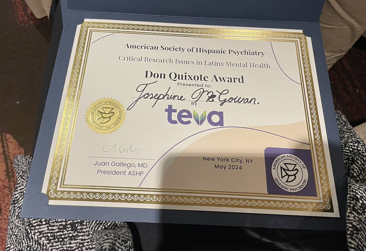 josie_mcgowan's tweet photo. Completely floored and honored to have received the Don Quixote Award for best talk today at the @hispanicpsych conference! 😭 🥹 thank you to @PerezLab1 for telling me abt this amazing conf and to @CRodriguezMDPhD for being my discussant &amp; always encouraging me! #ASHP https://t.co/gB0tzteFzU