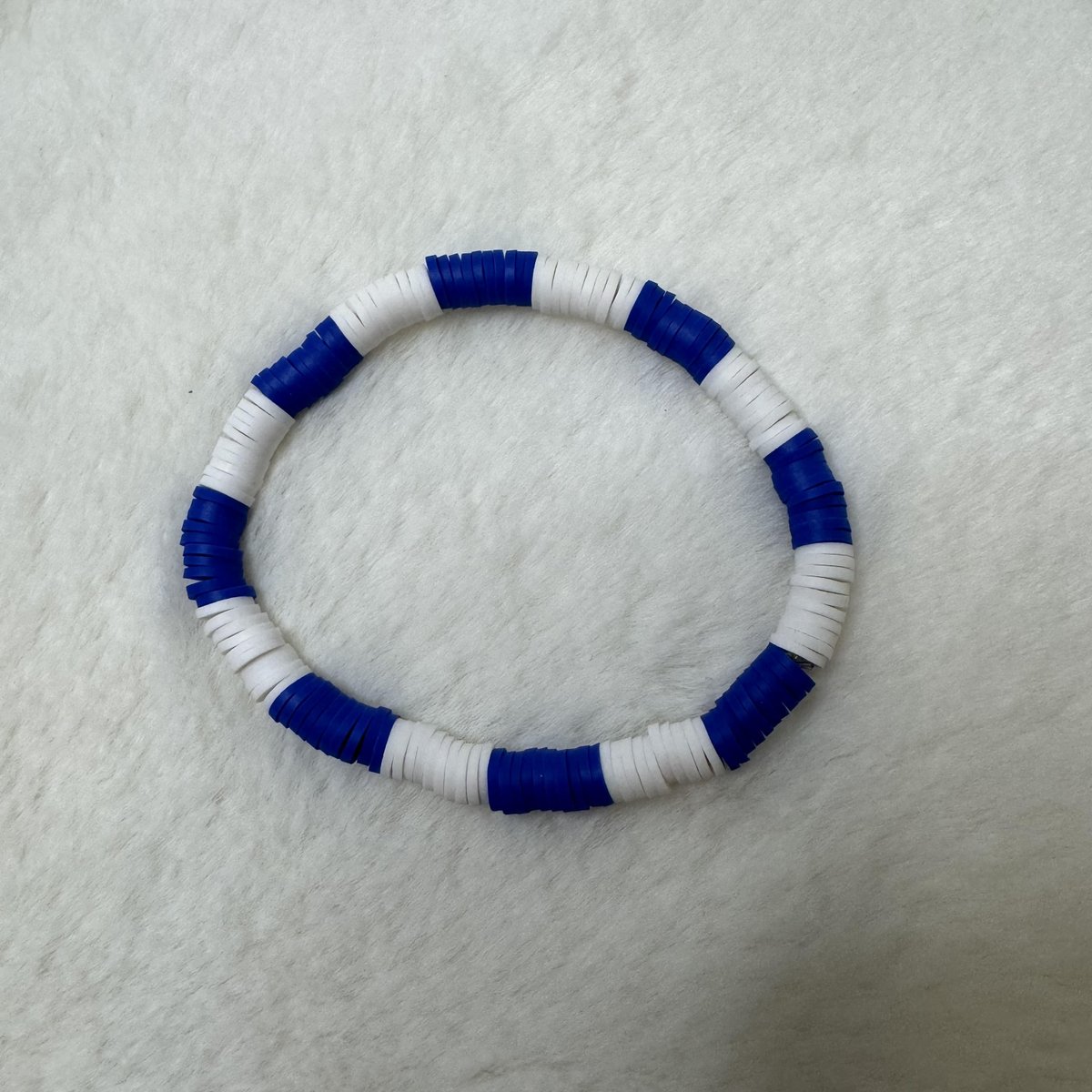 Navy Blue and White Heishi Clay Bead Bracelet #1

aldesignsbyashley.etsy.com

#etsyshop #etsyseller #etsyhandmade #etsy #handmade #handmadejewelry #handmadeearrings #earrings #handmadeearringsforsale #earringstyle #etsygifts #etsysellersofinstagram #jewelry #jewelrydesign