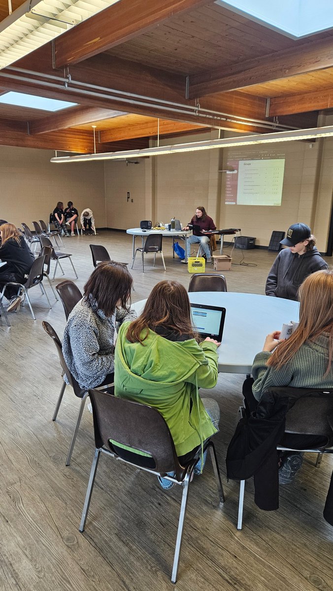 Resonate tweet media