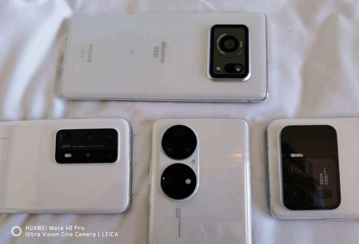 A rendez vous of some of my white phones 😅
Do you know the model in the picture?

#capturedonhuawei #Mate40Pro