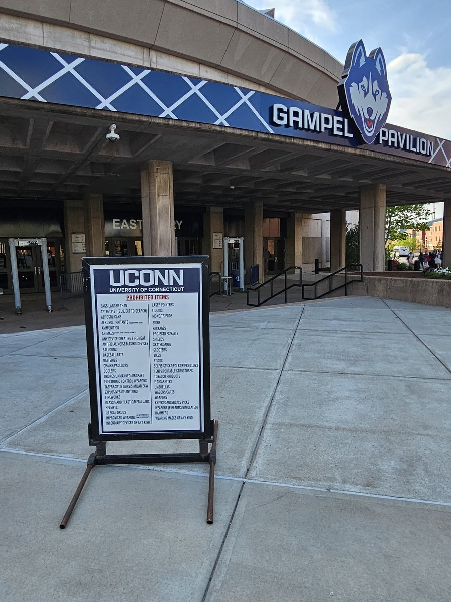 Banning masks when disabled students, faculty members and family want to attend graduation? Not cool UConn.