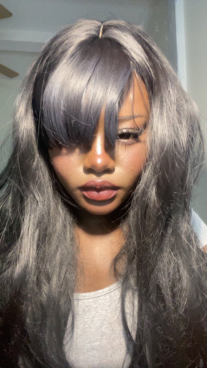 jaen2de's tweet photo. doll makeup ʚїɞ https://t.co/WGYtFAMRG6