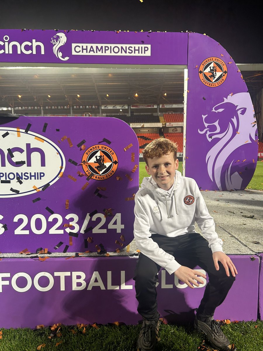 jafleming's tweet photo. What a night 🧡🖤 @DUFCAcademy @dundeeunitedfc https://t.co/IpPKchXfDQ