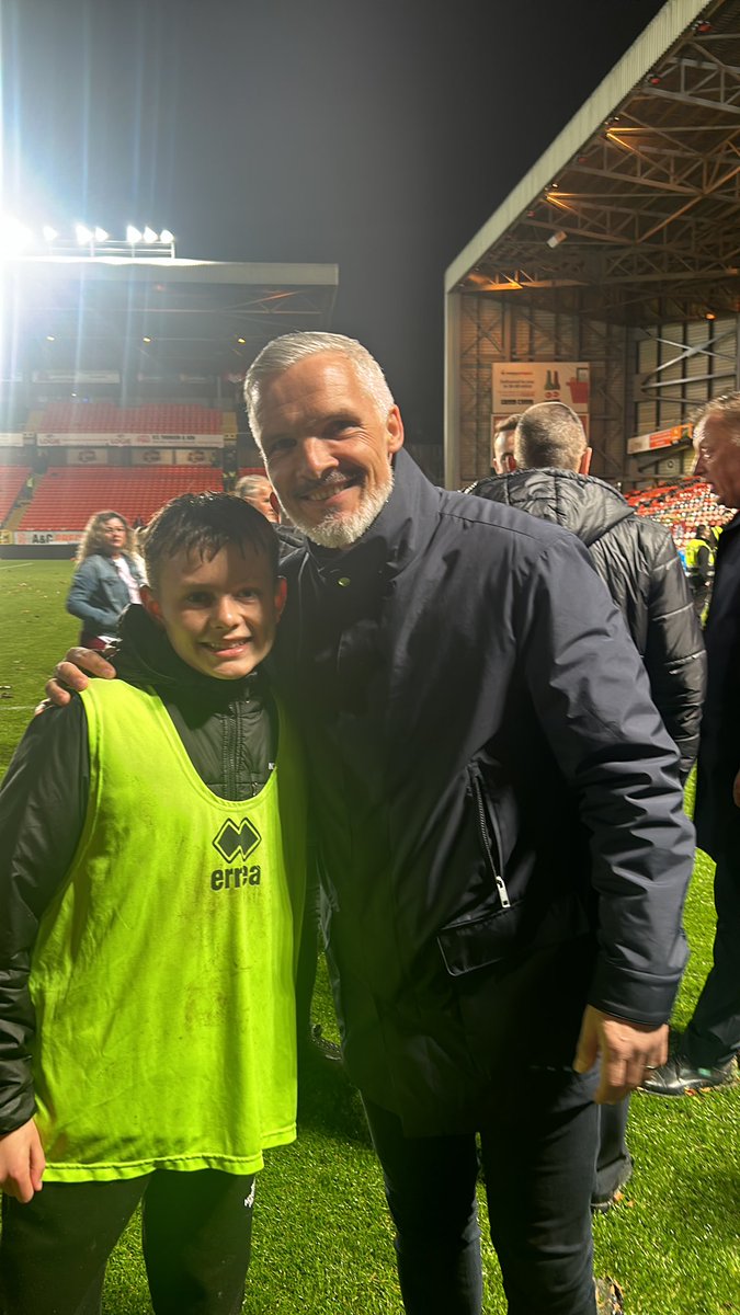 jafleming's tweet photo. What a night 🧡🖤 @DUFCAcademy @dundeeunitedfc https://t.co/IpPKchXfDQ