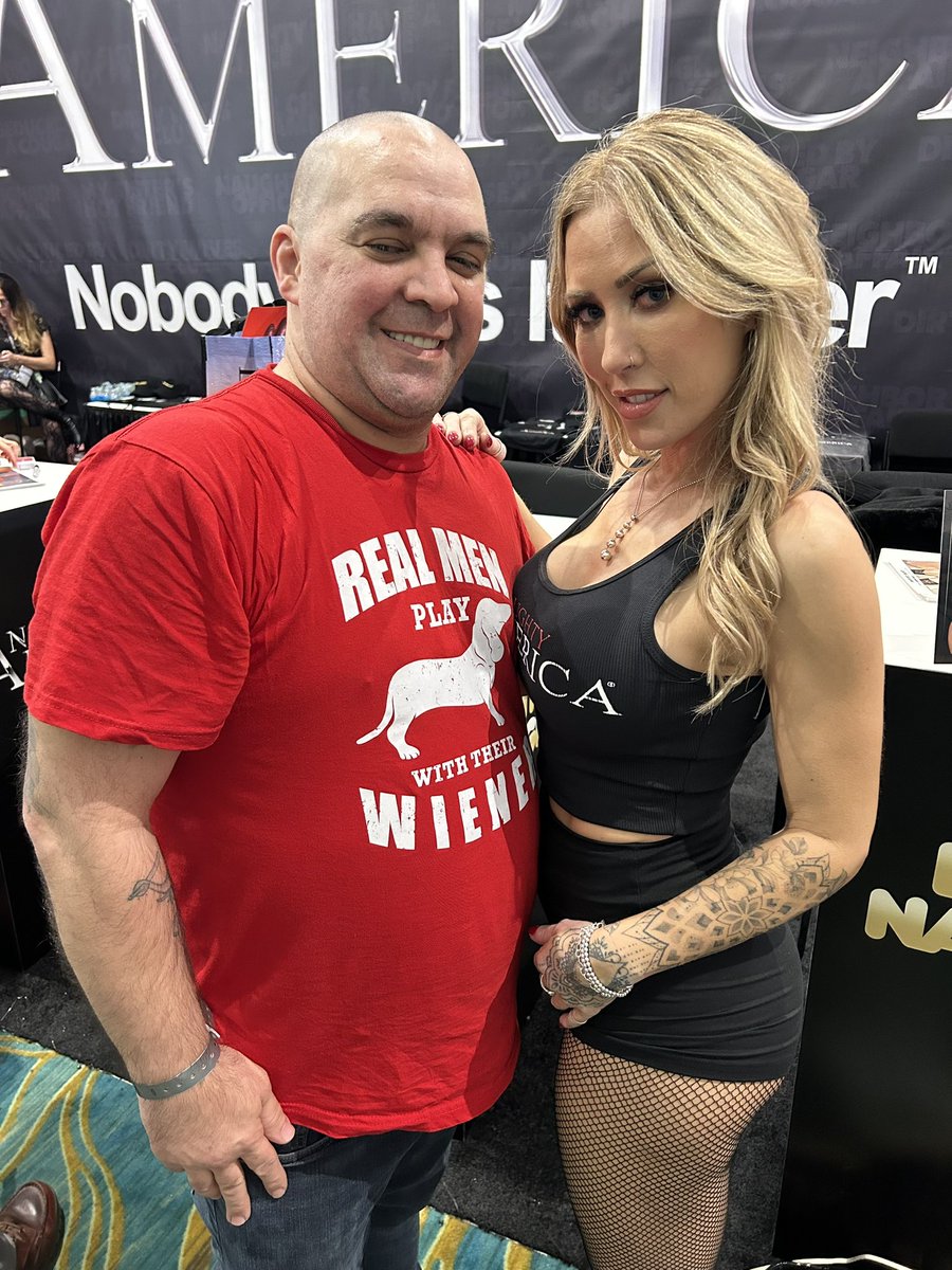 #ThrowbackFriday meeting @TheCapriCavanni at the 
@naughtyamerica Booth at the 2024 @AEexpo