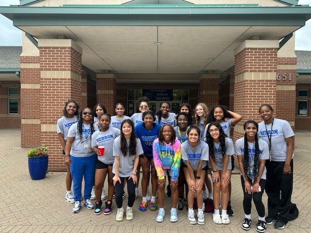 LadyHawksSquad's tweet image. The Lady Hawks had a blast at Hicks Elementary Field Day! Thanks for having us and we can't wait to come back next year! #futureHawks #HPND