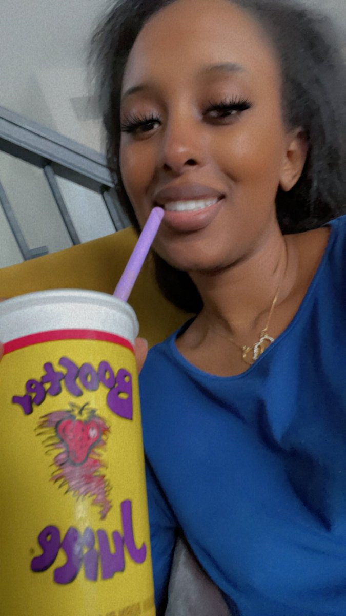 Lowa_lum tweet media