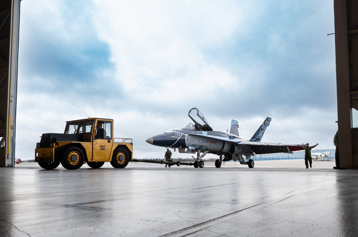 Without further adieu.. YOUR 2024 CF-18 Demonstration Hornet! @RCAF_ARC #CF18Demo #RCAF100