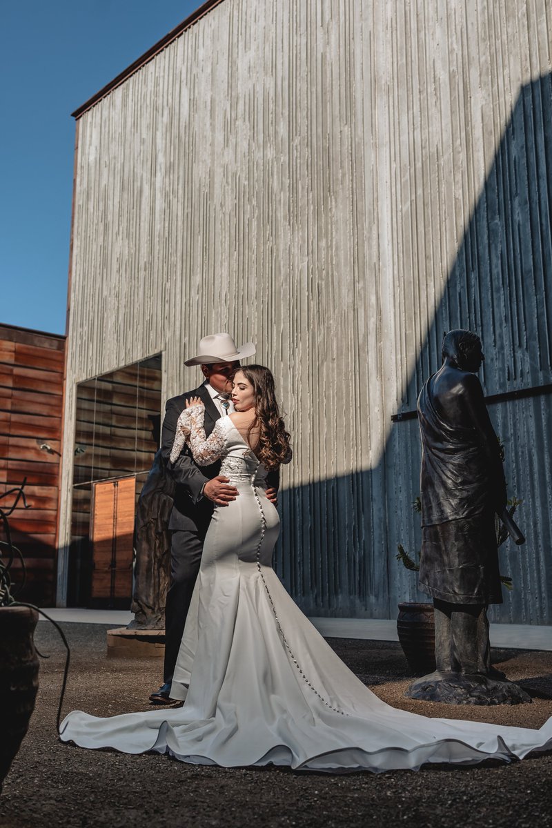 Wedding At Scottsdale Western Museum.  #WeddingImpossible #wedding #photographywedding #weddingPhotography #uniquephotography