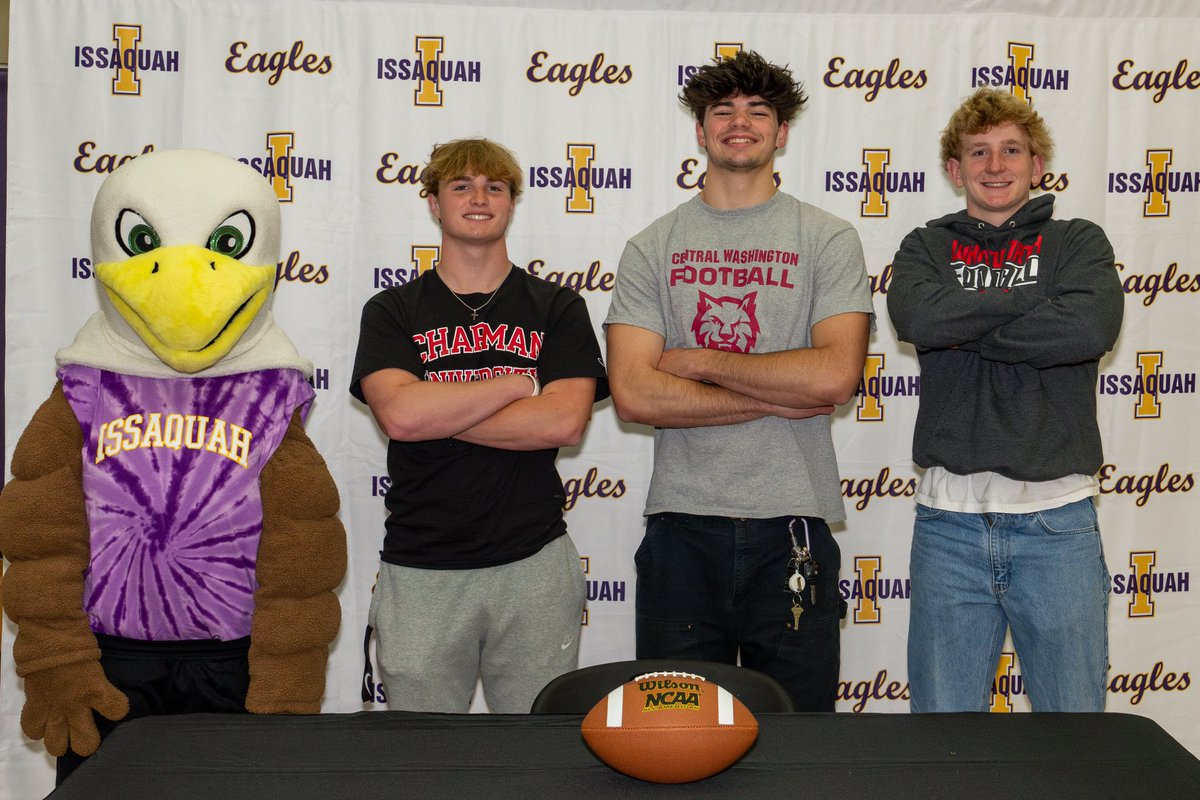 issaquahfb's tweet photo. Three of our #EagleFamily signed their college letters of Intent today. Excited to watch them continue their careers! #CDST https://t.co/dywkhusSJJ