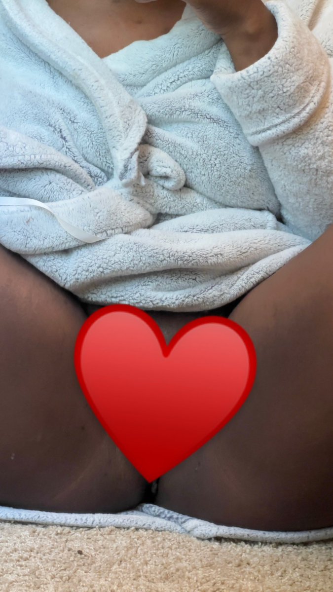 CamK88's tweet photo. Had the best self care day today that I got a little excited🙈 Want to see? #horny #teasme #nsfwacc https://t.co/gyJFVDmiKC