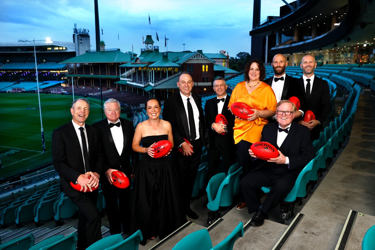 Congratulations to the 100 NSW Australian Football Hall of Fame inductees, and the Legends awarded at the SCG last night 👏