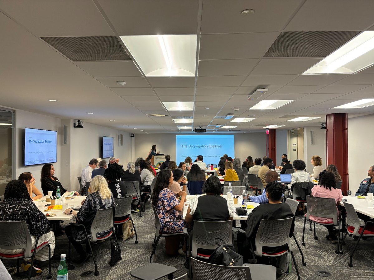 jdavidson360's tweet photo. Feeling inspired after attending the #bridgescollaborative National Convening this week in Washington DC. Among the many highlights was hearing from Congressman @RepJamesClyburn at the National Museum of African American History & Culture about Brown v. Board of Education. #HTH https://t.co/ATfID4k02q
