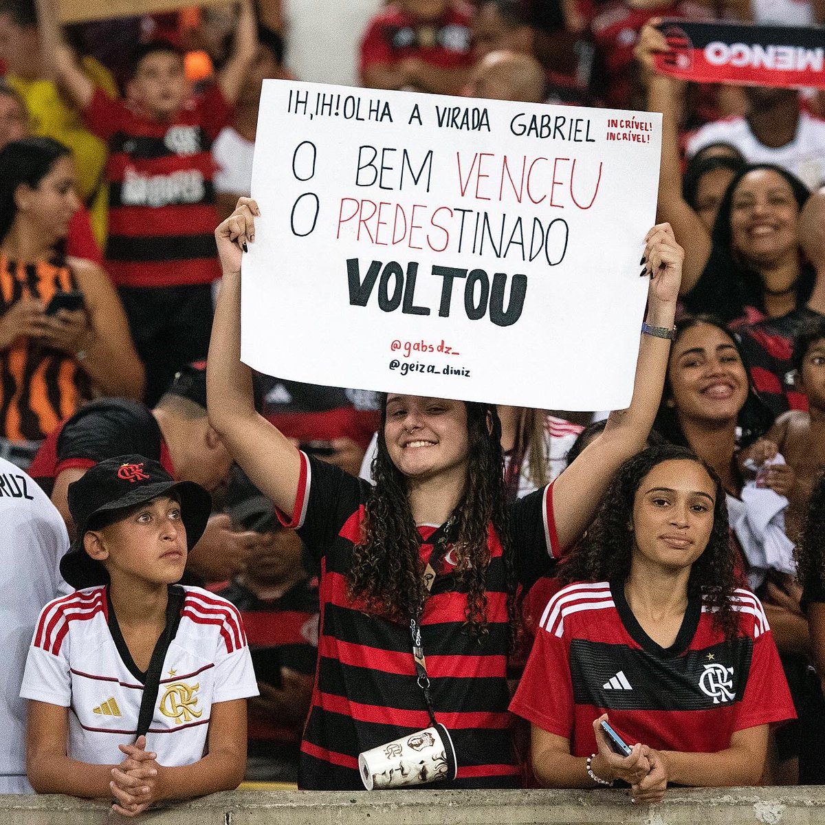 delmirojunior's tweet photo. Torcedores na arquibancada do @maracana
@flamengo 1x0 @oficialamfc na @CopaDoBrasilCBF
📷 @delmirojunior
#futebol #photopremium #imprensa #press #photo #riodejaneiro #gabigol #amazonas #copadobrasil #flamengo #flaxama #maracanã #torcida https://t.co/aYGkUaFM3D