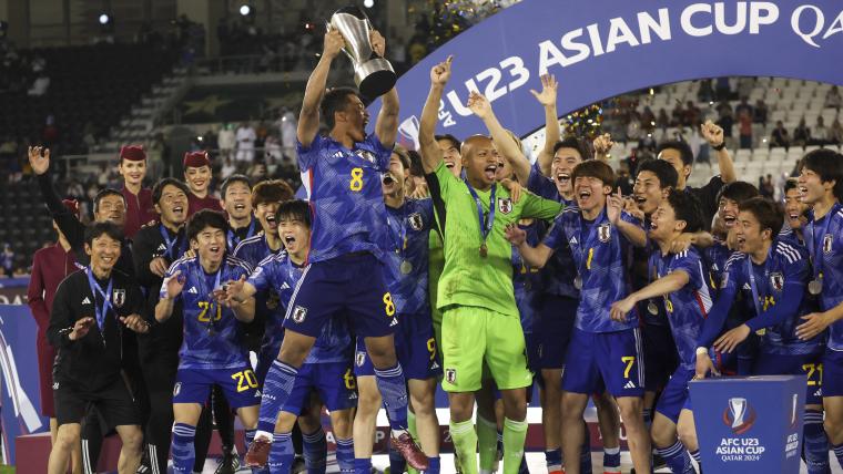 おはよう御座います😄
U23サッカー日本代表
日本🇯🇵　対　🇺🇿ウズベキスタン
　1　　　　　　0
アジアの頂点おめでとうございます🏆
オリンピックも頂点目指して頑張ってほしいですね✨
本日も良い１日をお過ごし下さい🍀🪴
#おは戦60504🍩zm　＃あさイチ
#サッカー日本代表　＃日本優勝