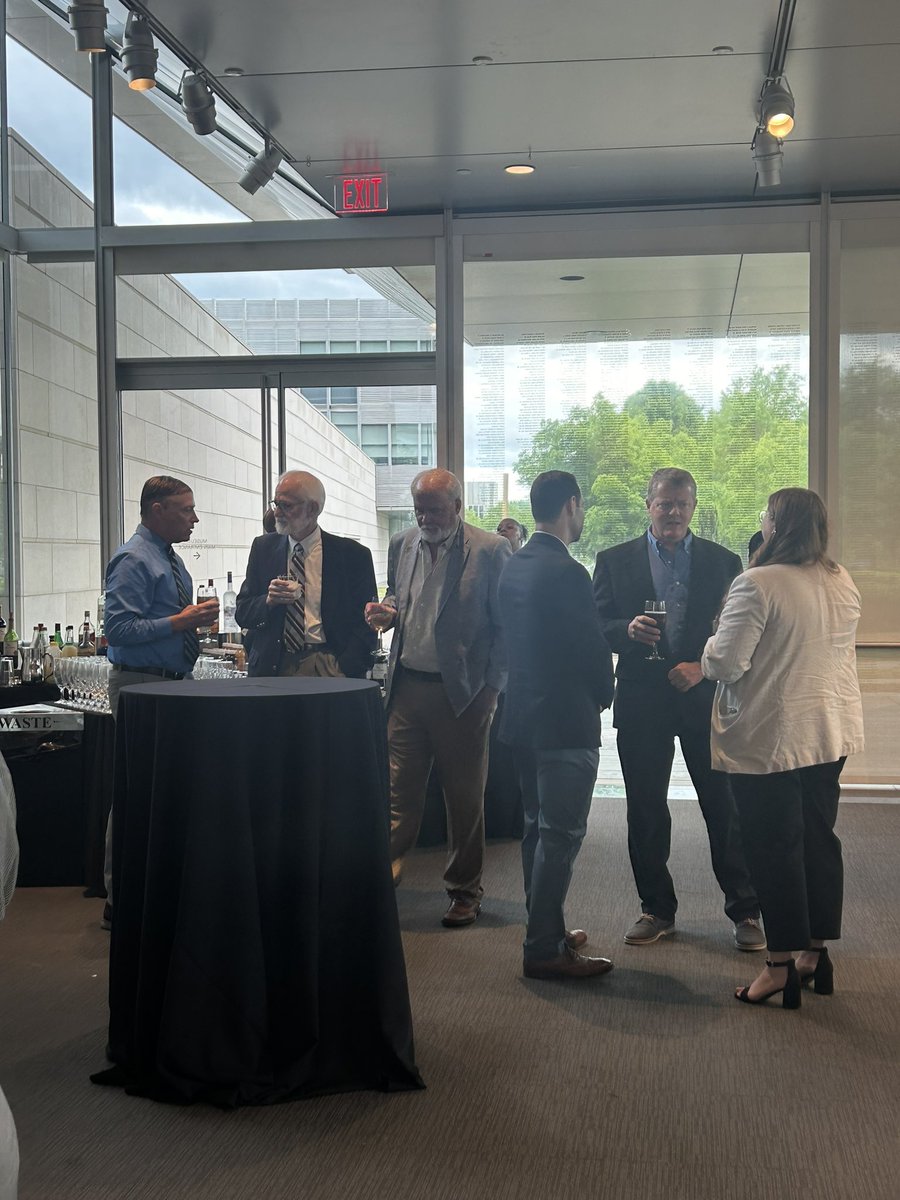 Kicking off the Arkansas Chapter <a href="/AmCollSurgeons/">American College of Surgeons</a> meeting with the Campbell Society reception! Welcome ACS President-Elect, Beth Sutton. <a href="/RASACS/">RAS-ACS</a>