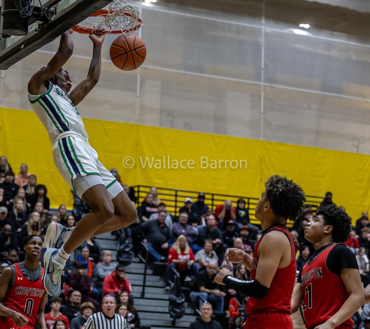 Congratulations St Charles wing Xavier Buchanan on his commitment to Chesapeake College bright future ahead we all are so proud of you. #Stcharlesbasketball #IDU #TheFamily