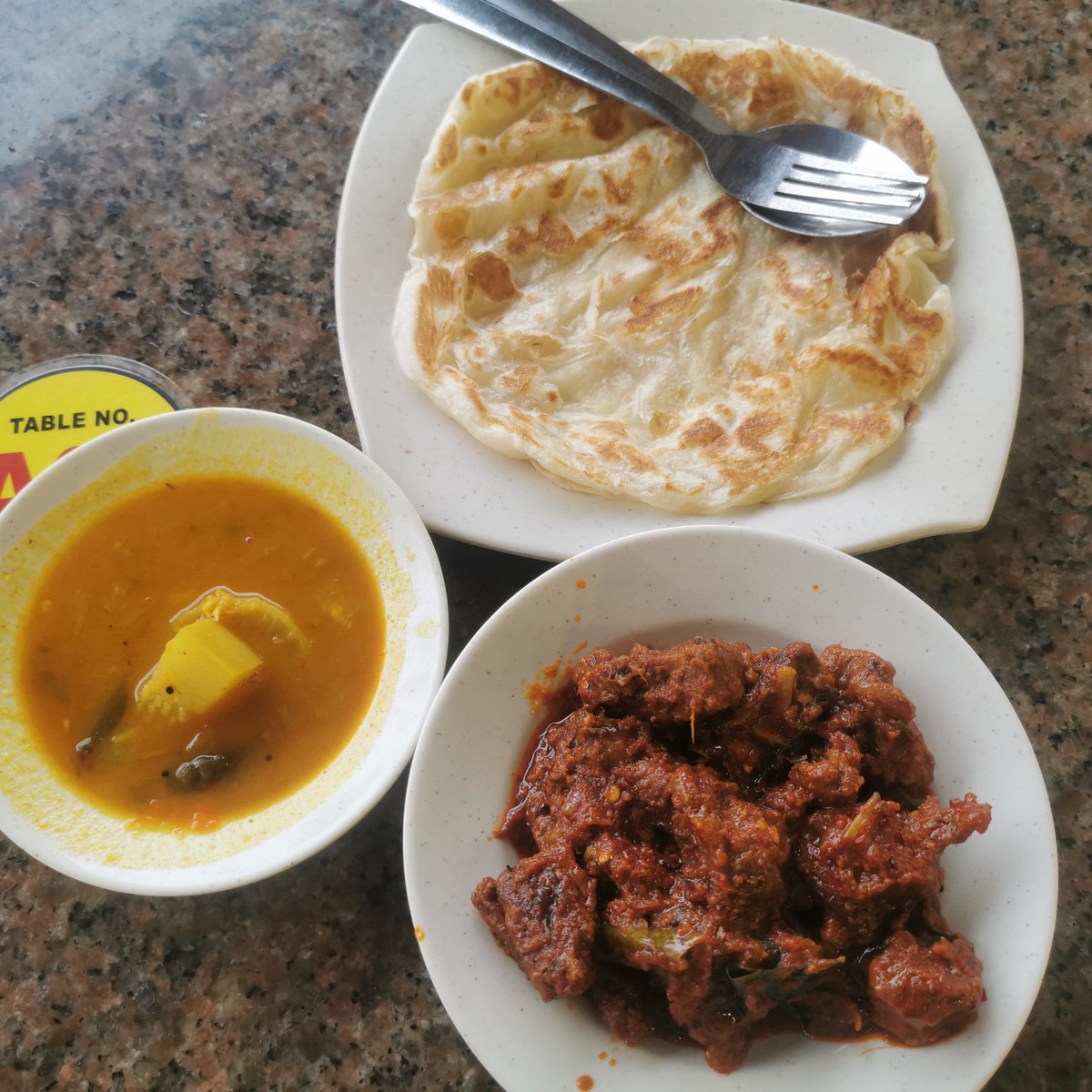 最爱Roti Canal ＋Rendang 羊肉😋