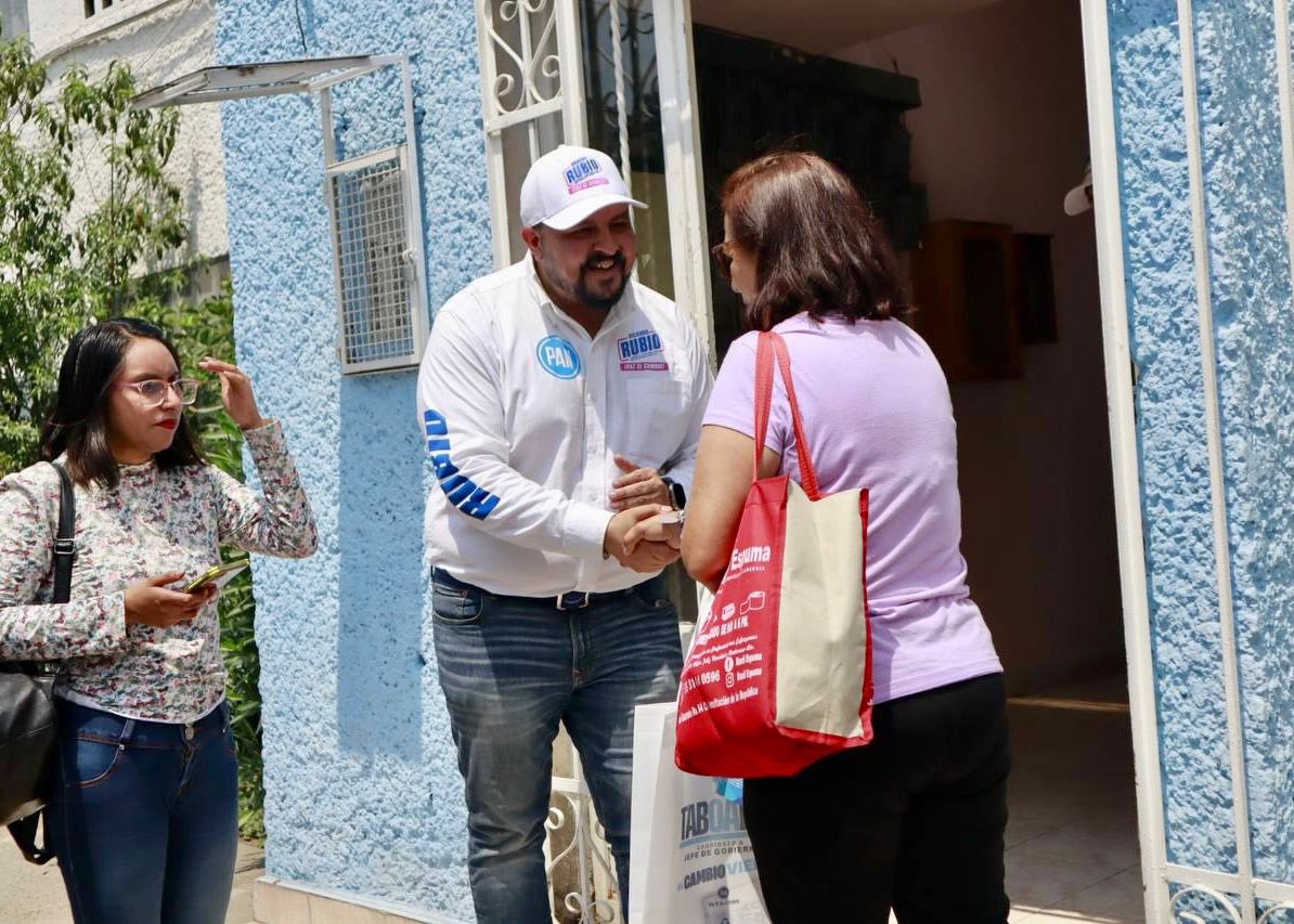 ricardorubiot's tweet photo. Gracias a todos los residentes de la Unidad Habitacional Stunam Etapa 1 por recibirme en nuestro recorrido de hoy. Es inspirador ver el compromiso del #Distrito30 y la unidad de nuestra comunidad. ¡Vamos a ganar! #VotaSOLOPAN #HazElCambio #ElCambioViene https://t.co/hPaGoNZUxN