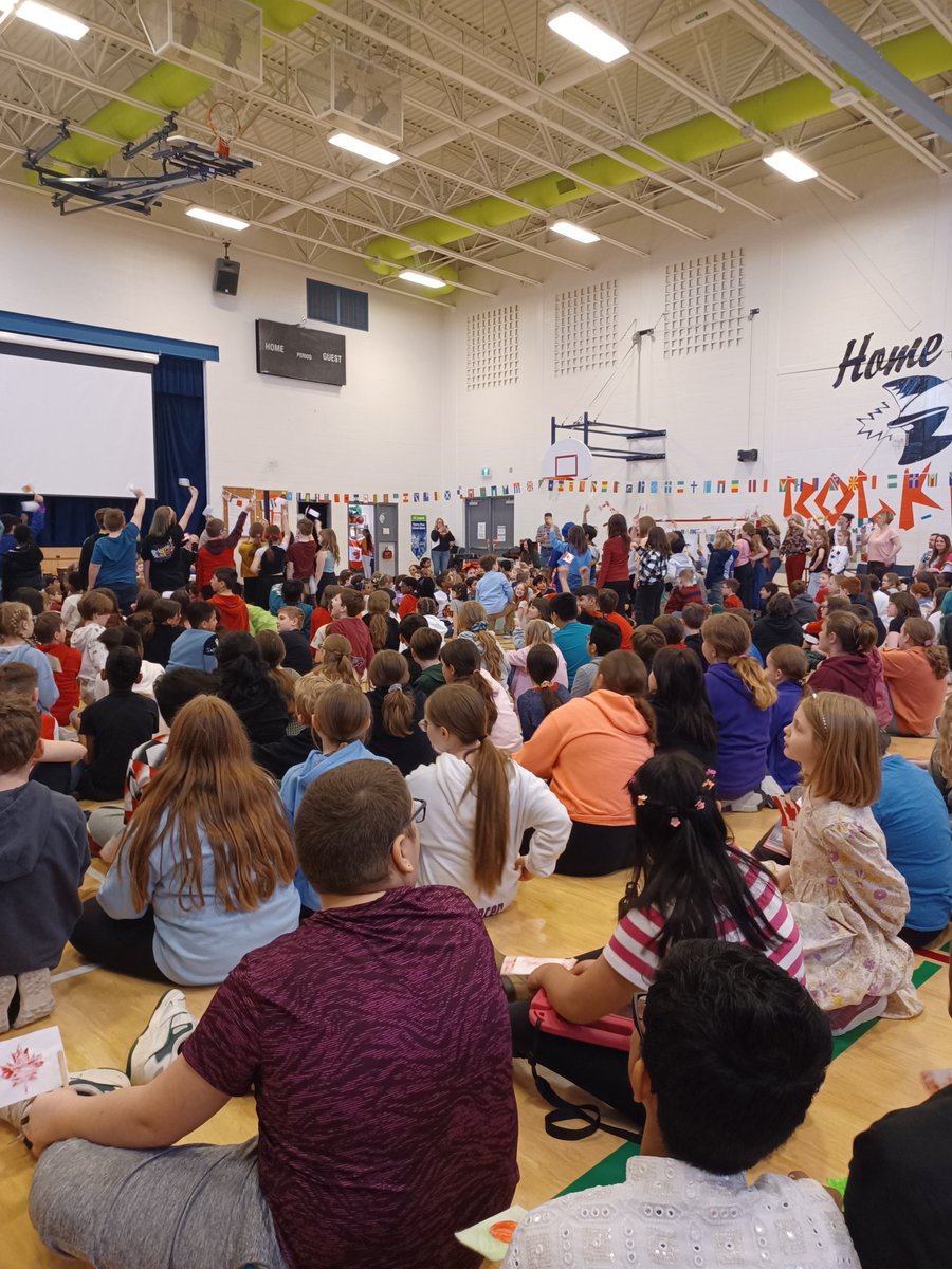 Today everyone's hearts were full. There was singing, dancing, musical performances, delicious food from all over the world. Our First Multicultural Fair was an overwhelming success 🙌  36 different cultures represented in our school.