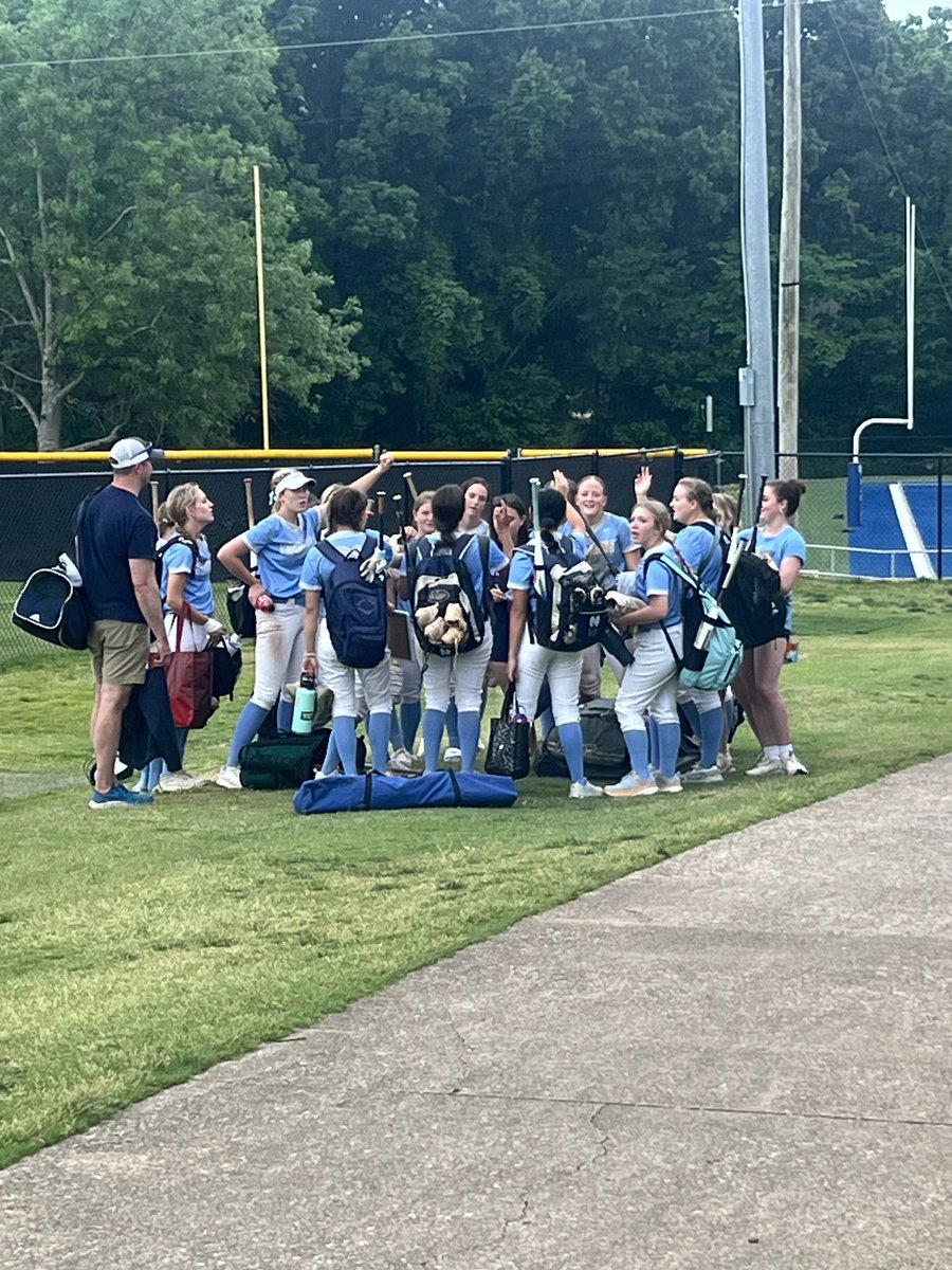 Happy Lady Trojans over their 9-5 playoff win over Jackson Christian. Moving on!! ⁦@NCSThePoint⁩ ⁦@NCS_Trojans⁩